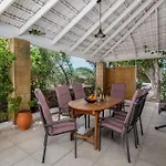 بيت للعطل House Cavo Kiotari